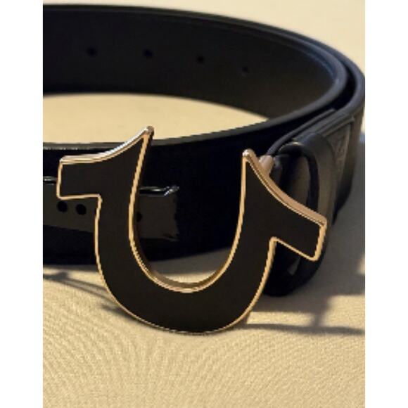 True Religion Mens Belt Size 34 Sage II Enamel Horseshoe Black/Gold Buckle - Picture 5 of 8